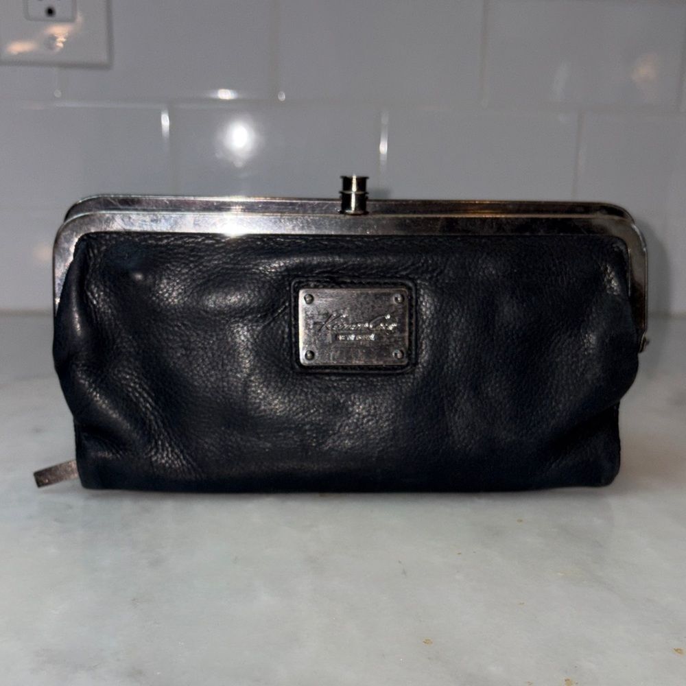 Kenneth Cole New York Kiss Lock Clutch Wallet Organizer Black Genuine Leather